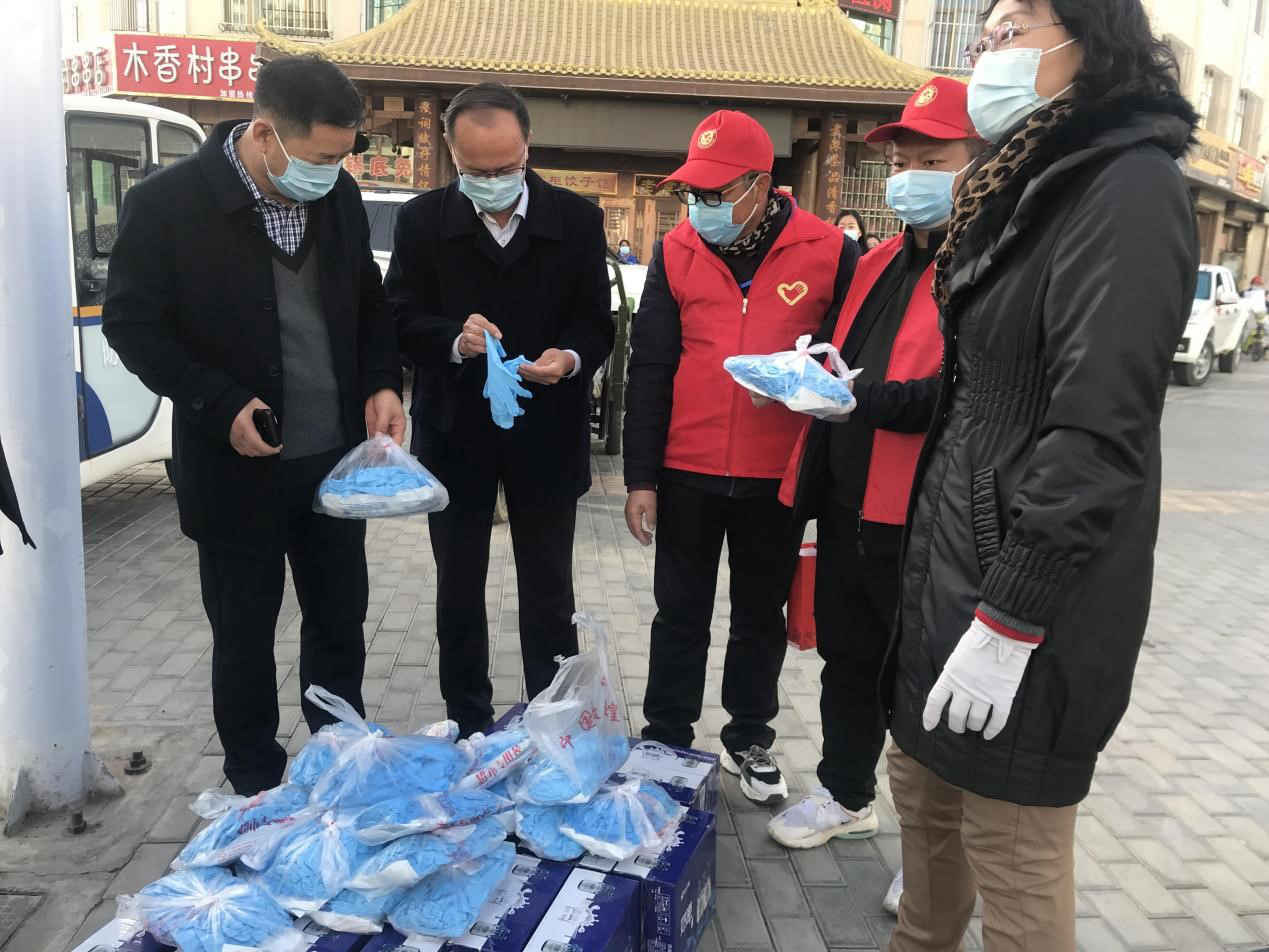 馬宗?？赐繂?wèn)疫情防控一線黨員職工