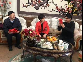 春節(jié)前夕酒泉市國(guó)資委領(lǐng)導(dǎo)看望慰問敦煌種業(yè)老干部老黨員、困難職工