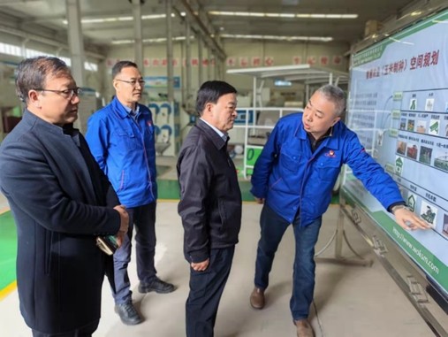 敦煌種業(yè)黨委書記、董事長劉興斌等到奧凱種機(jī)、慶和農(nóng)業(yè)公司洽談交流